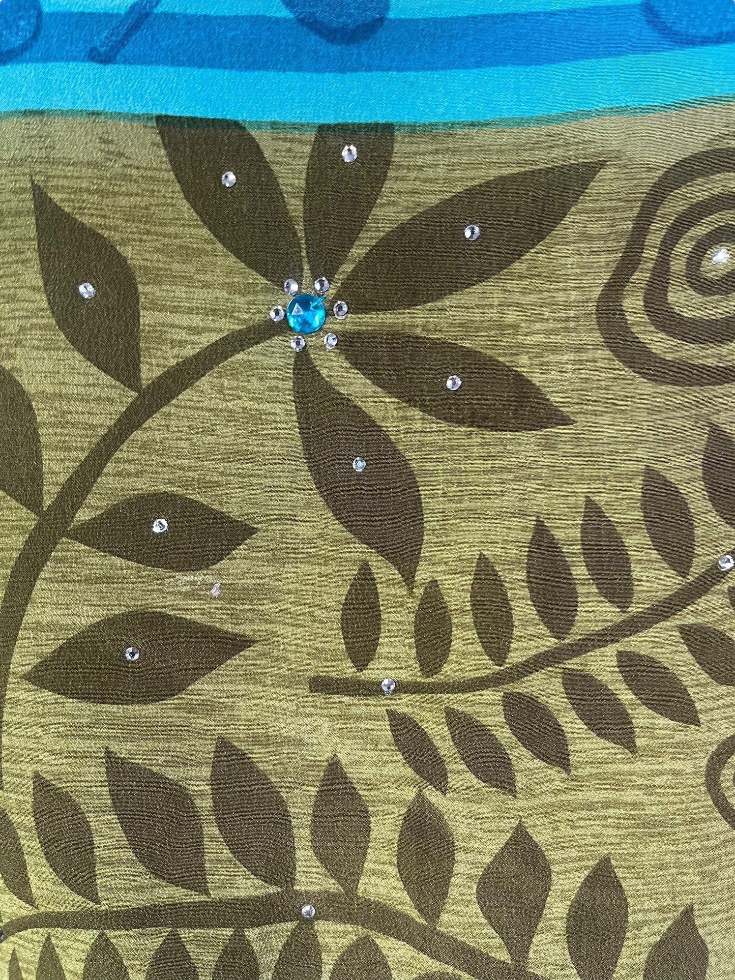 PRC6302 Avatar Pure Silk Side Slit Top