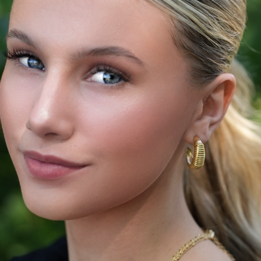 Style DOLCEDA: Art Deco Styled Geometric Hoop Earrings