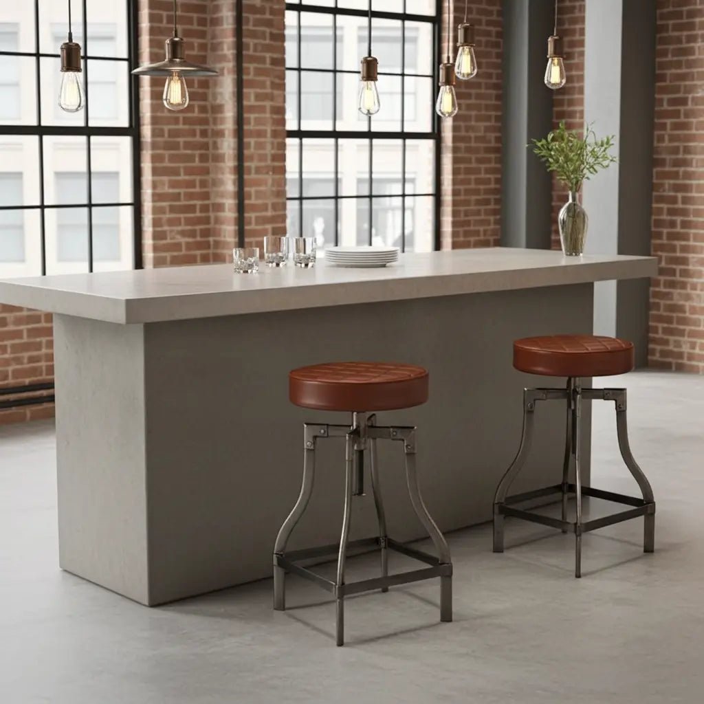 Tabouret de comptoir en cuir ajustable base d'acier noir ou brut