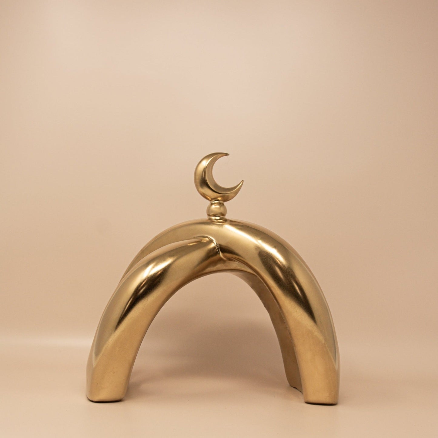 Crescent Knot Sculpture: Rustic Gold