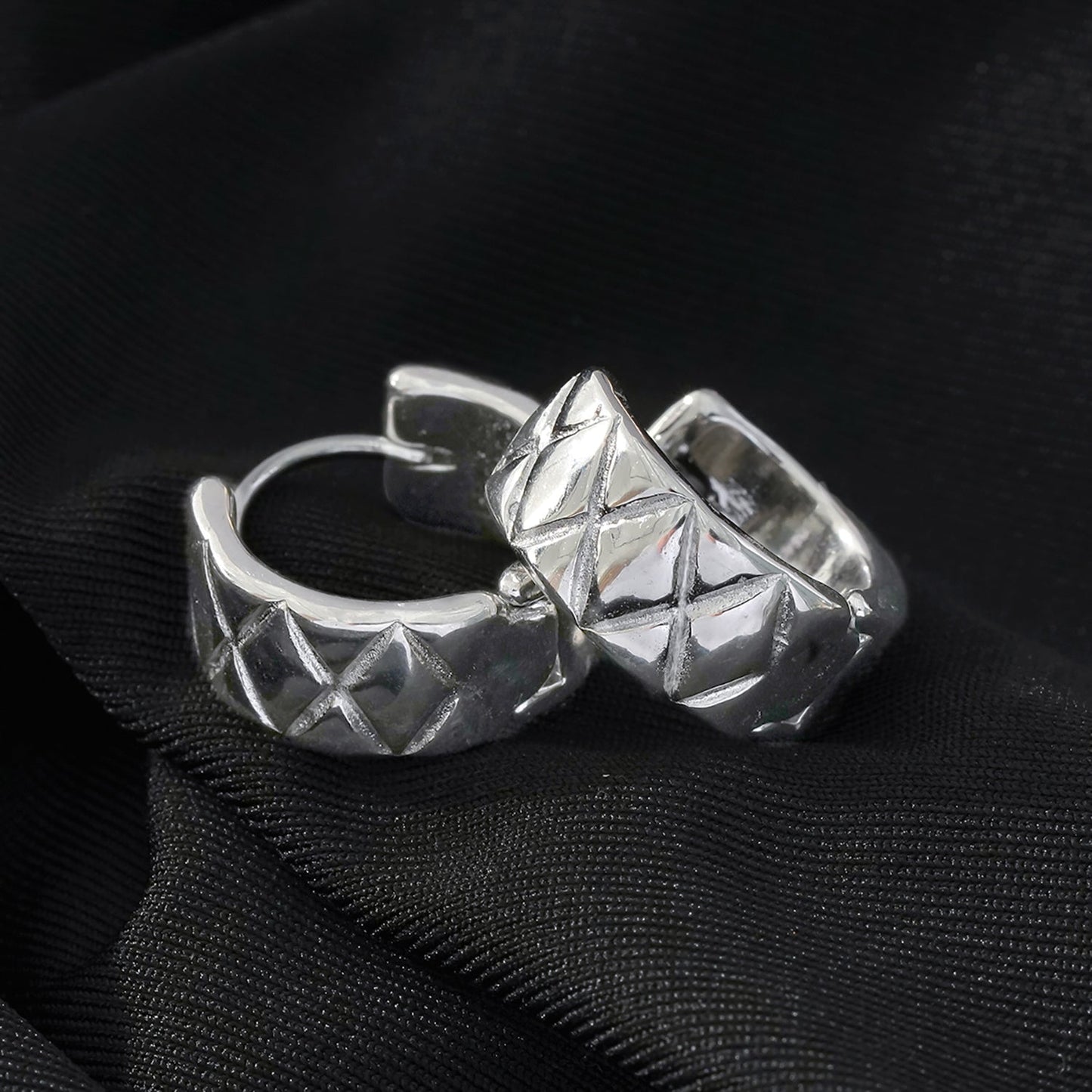 SHELBURNE: Decorative Etched Wide Mini Hoop Earrings in White Gold (Silver Toned)