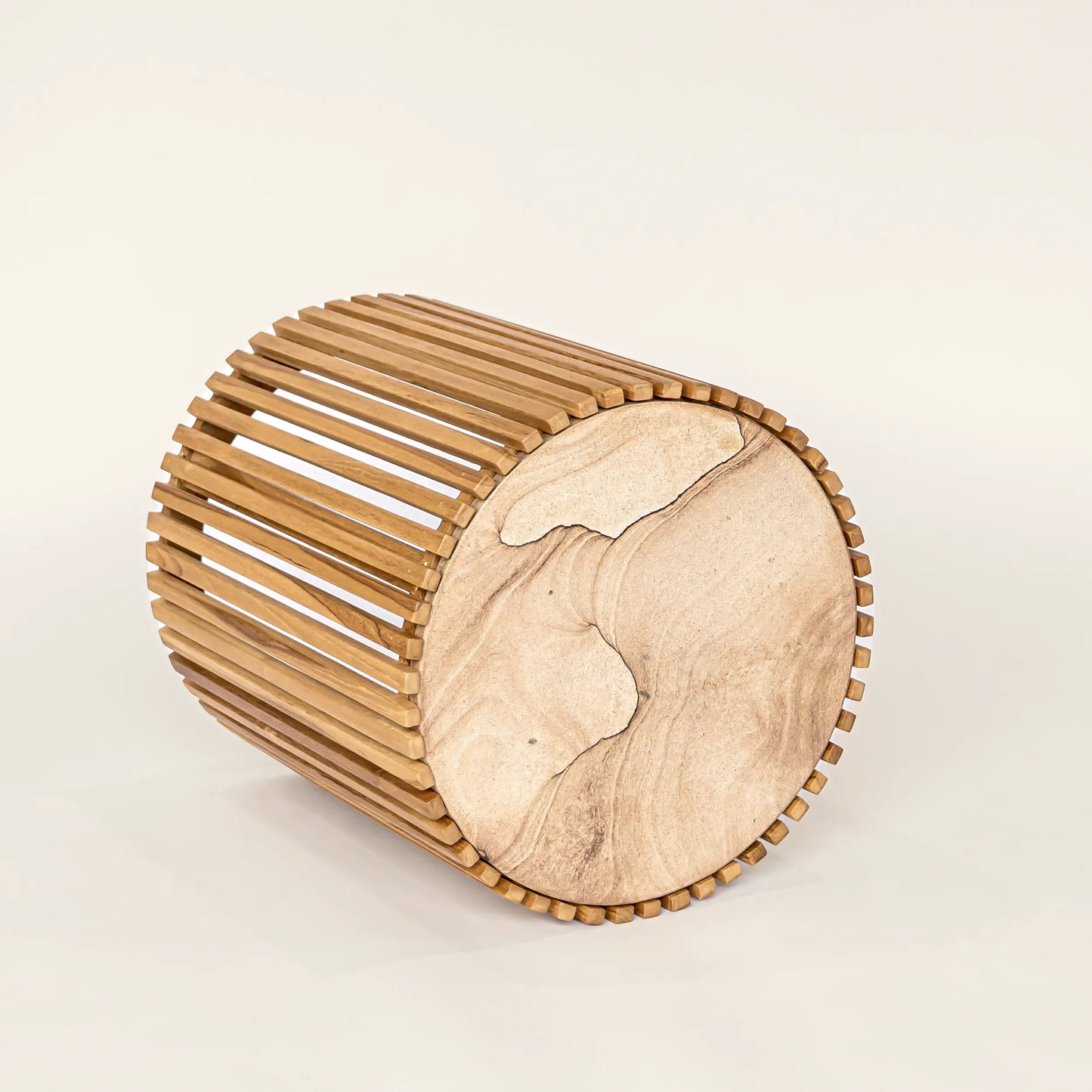 Table ronde Eastwood