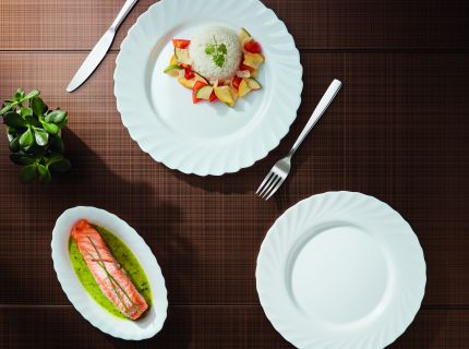 White Dinner Plate 27cm - Trianon - Luminarc