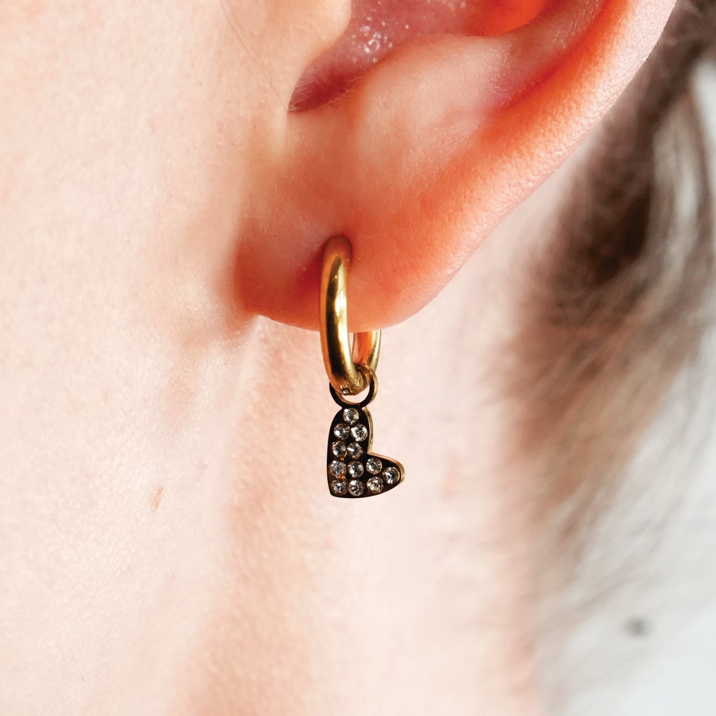 VIRTUOUS Gold: Mini Hoops with Zirconia Embedded Heart Charm