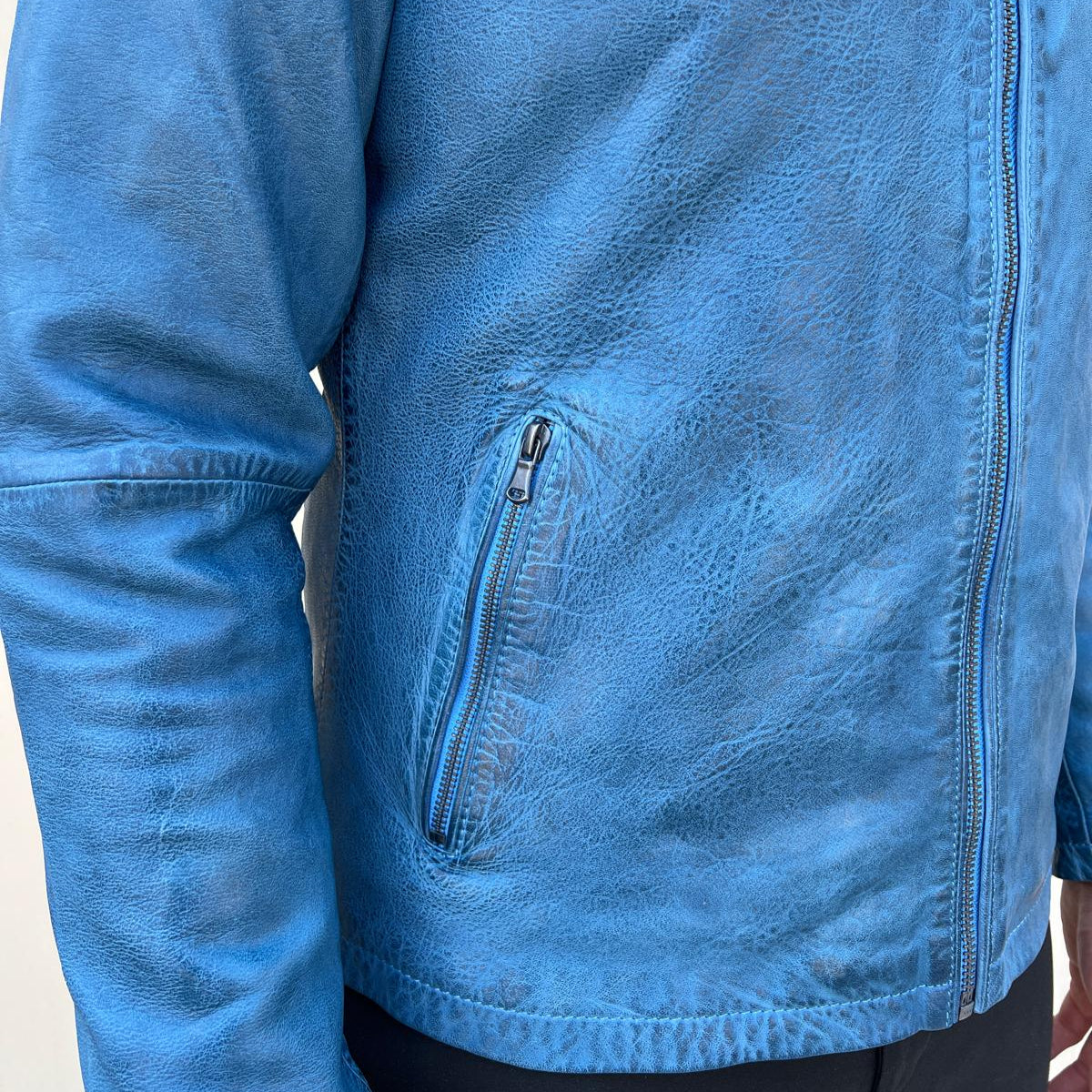 Men’s Sheep Leather Jacket. Classic Stand Collar with 2 Pockets