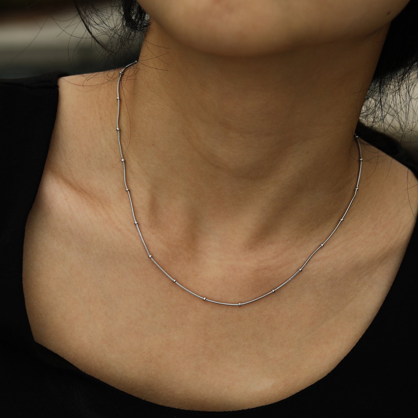 ZAHARA Mini Textured Beaded Dainty Silver Chain