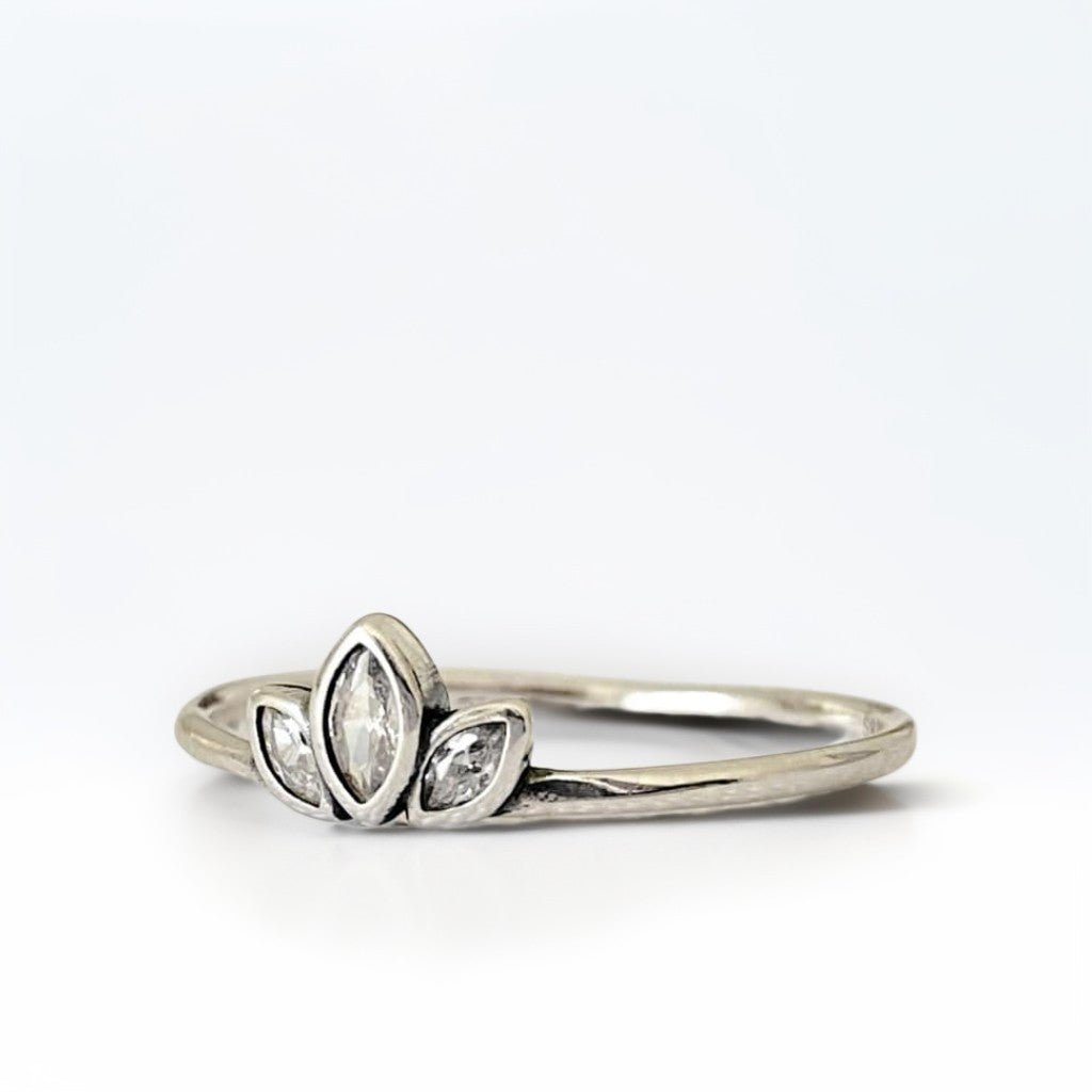 LOTUS | Bague en argent sterling 925 et zircons