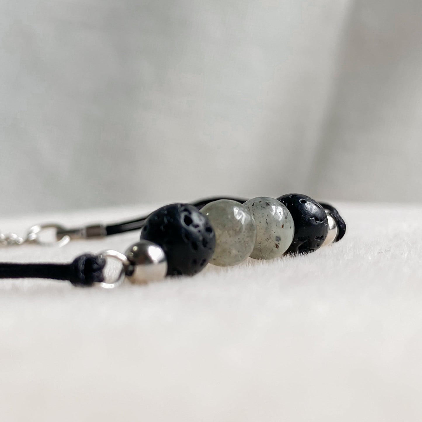 Bracelet minimaliste homme en pierre de lave | DOUX SOUVENIR