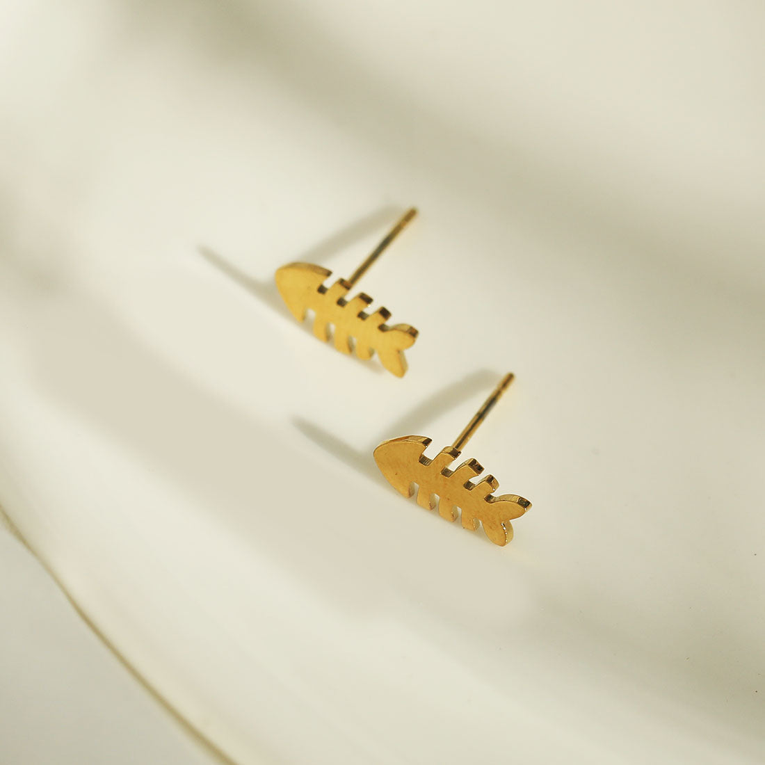 FISHY Stud Earrings