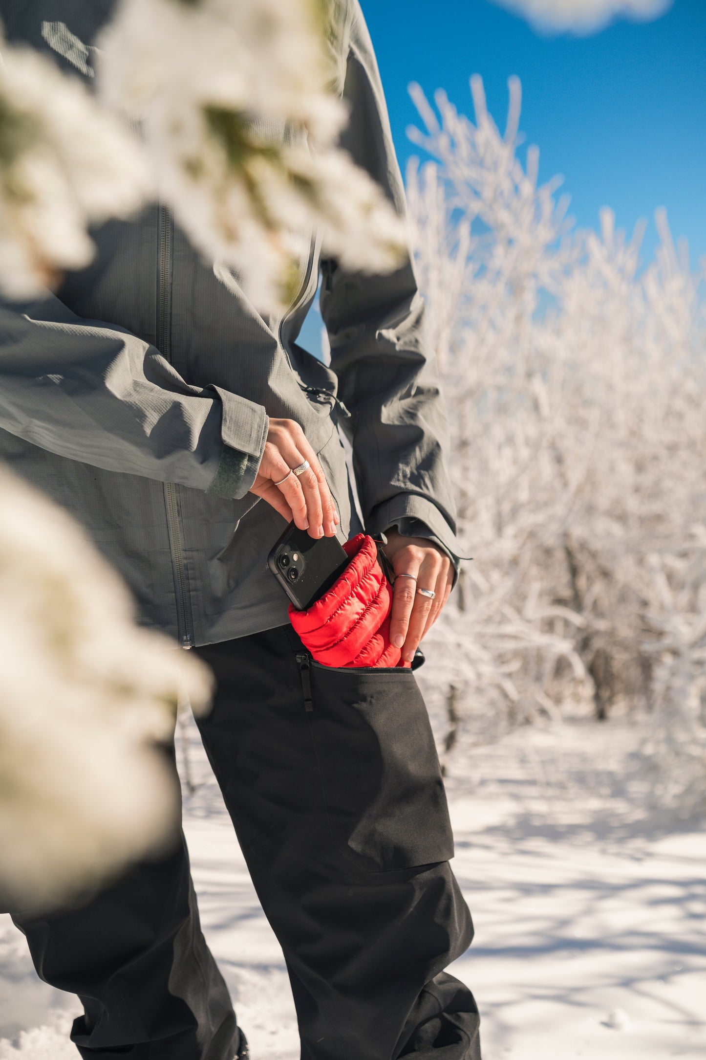 Hot Poc Sleeper - Outdoor Phone Protection Gear