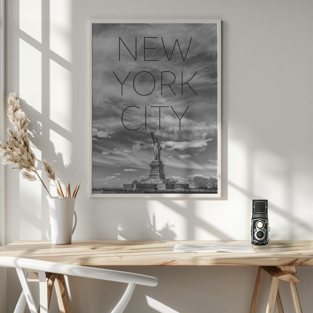 Wall art NYC Statue of Liberty | Text Skyline
