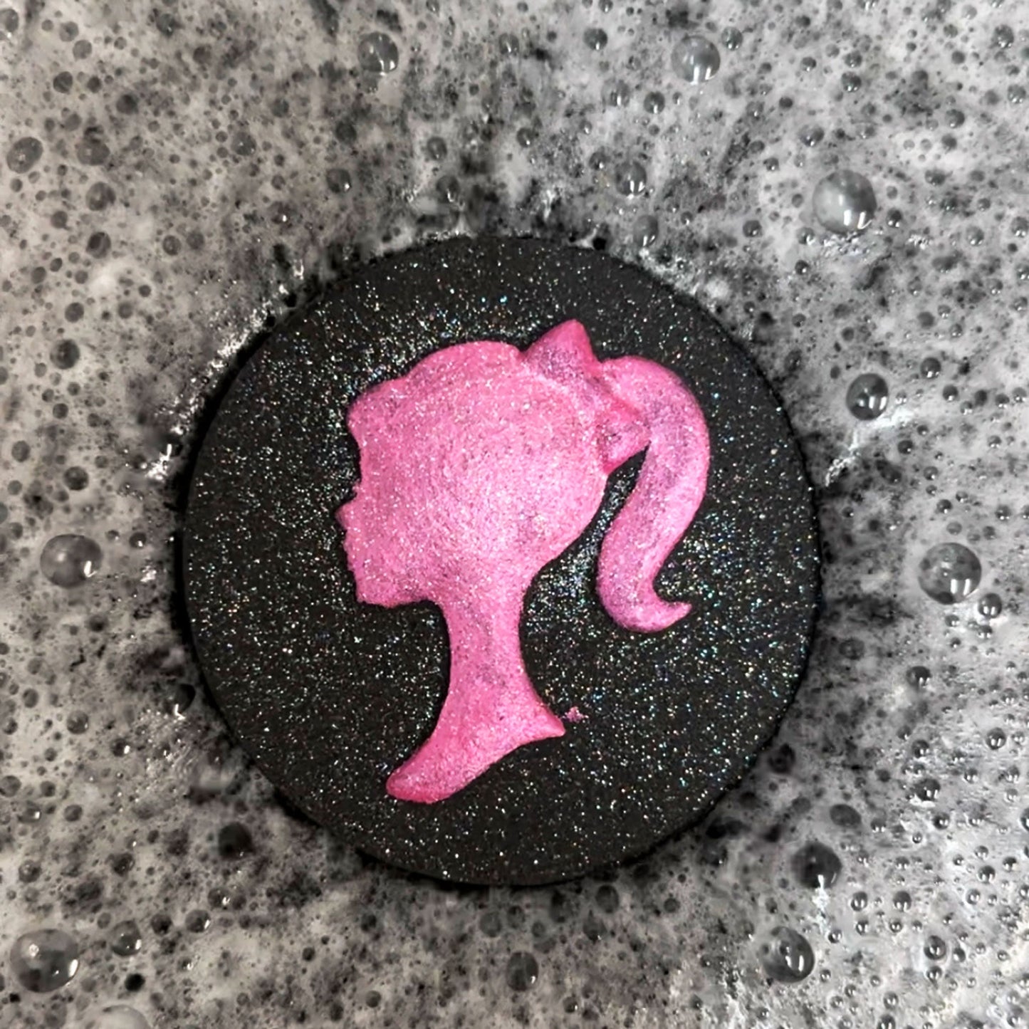 Pretty Girl Silhoutte