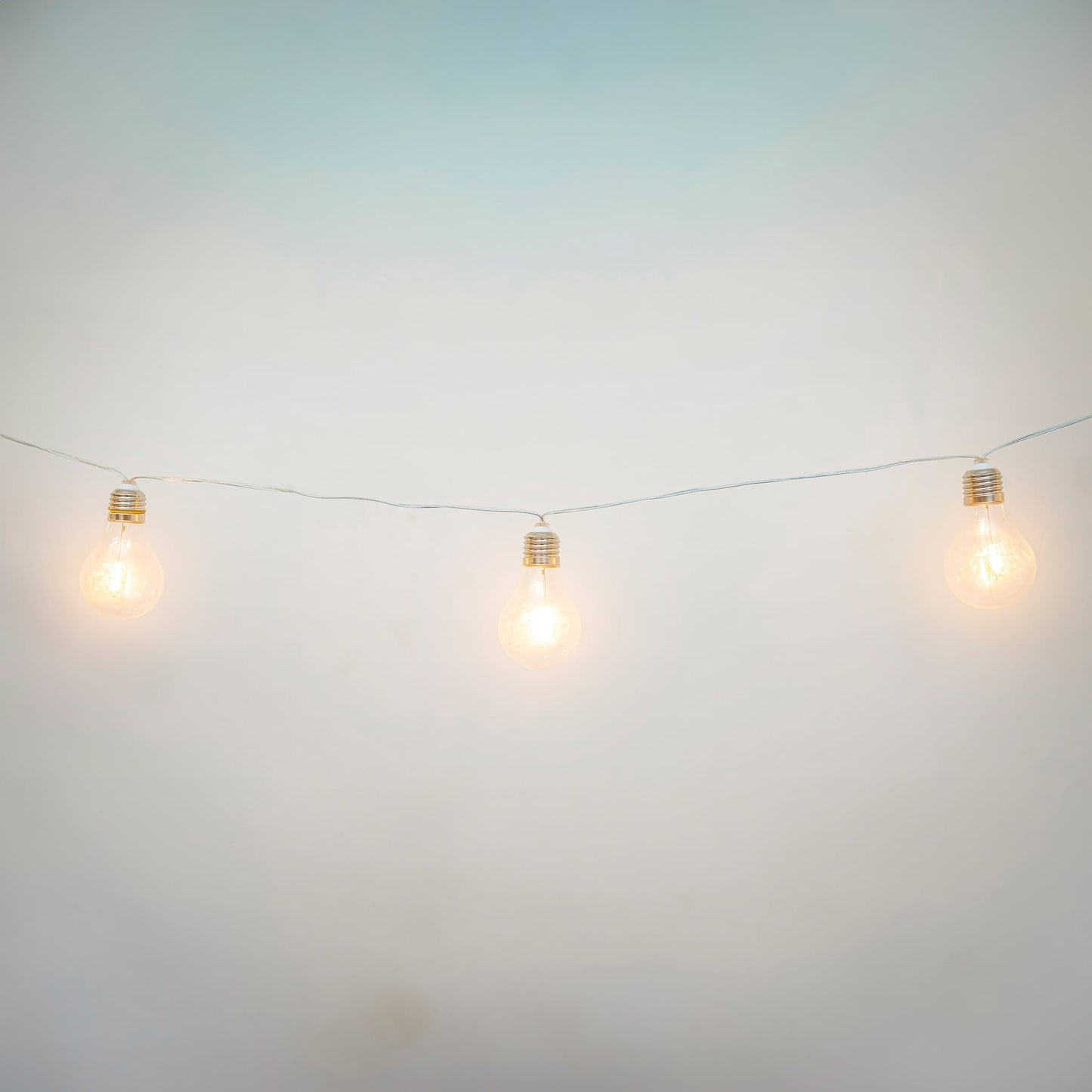 Stella<br> Solar-charged Garland