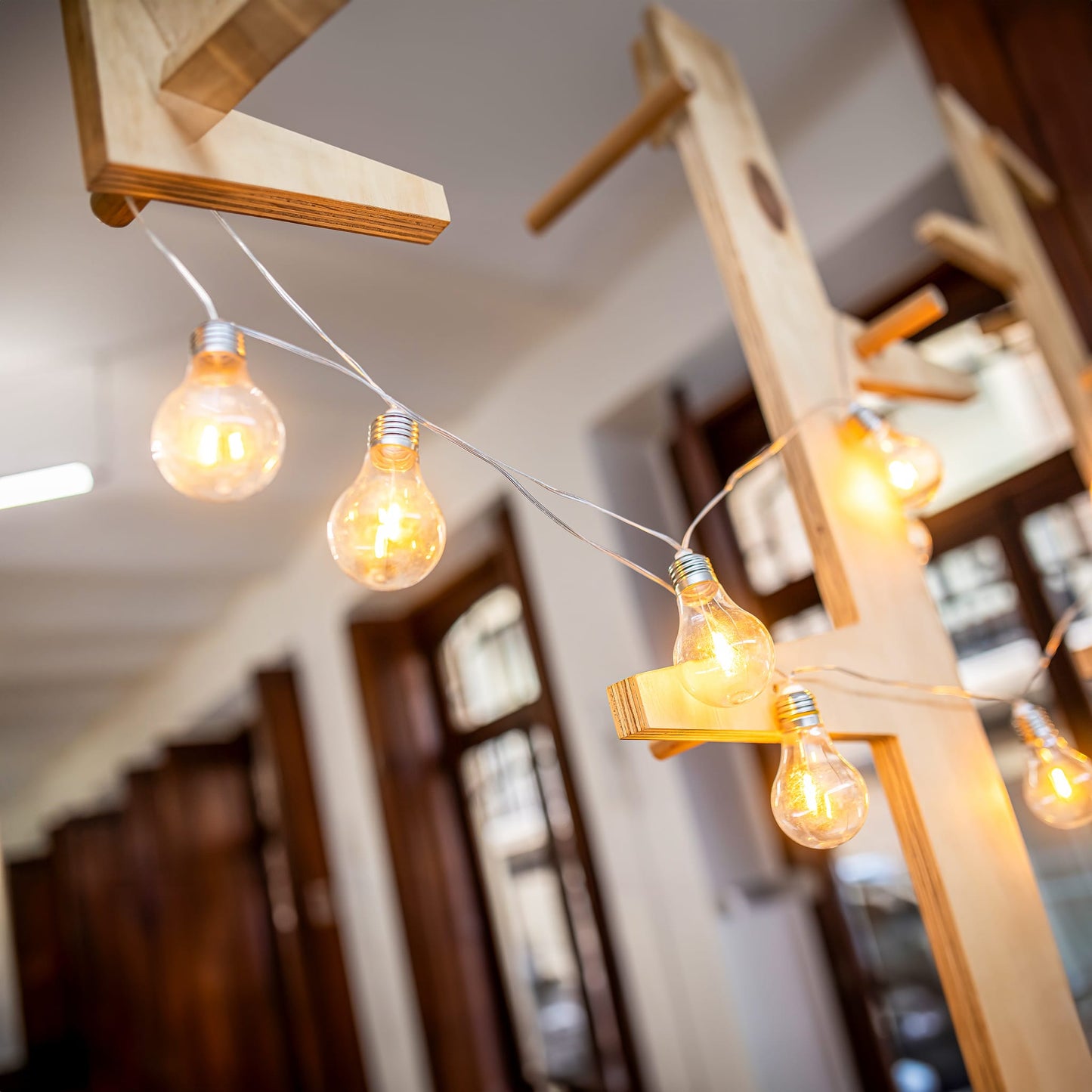 Stella<br> Solar-charged Garland