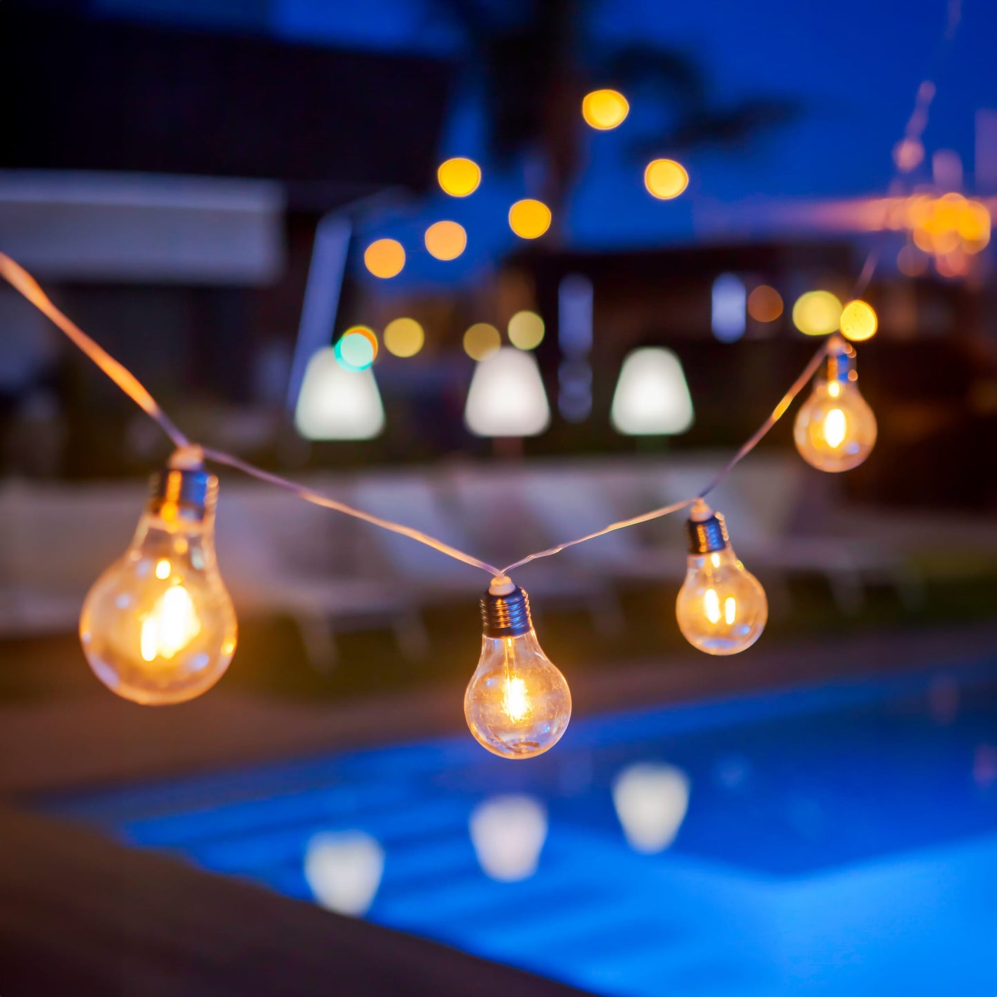 Stella<br> Solar-charged Garland