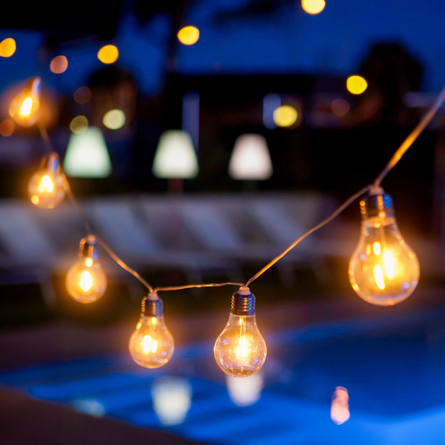 Stella<br> Solar-charged Garland