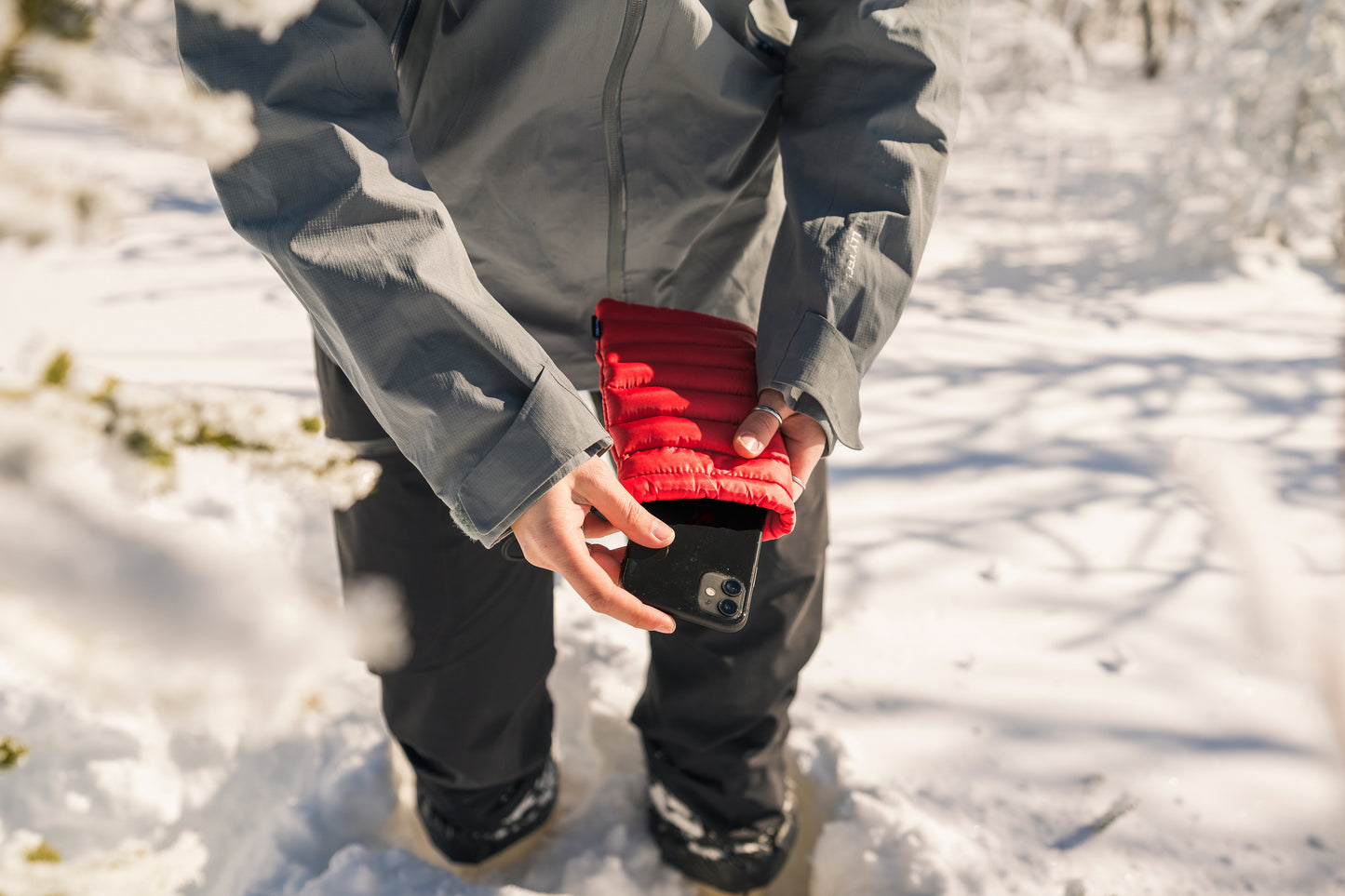 Hot Poc Sleeper - Outdoor Phone Protection Gear