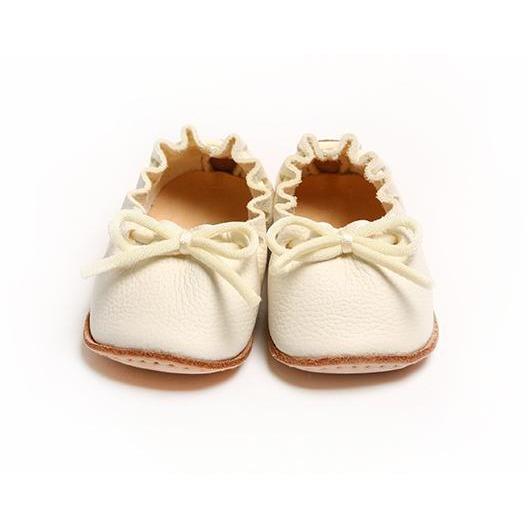 Umeloihc Wi 9cm Babies First Shoe Kit White